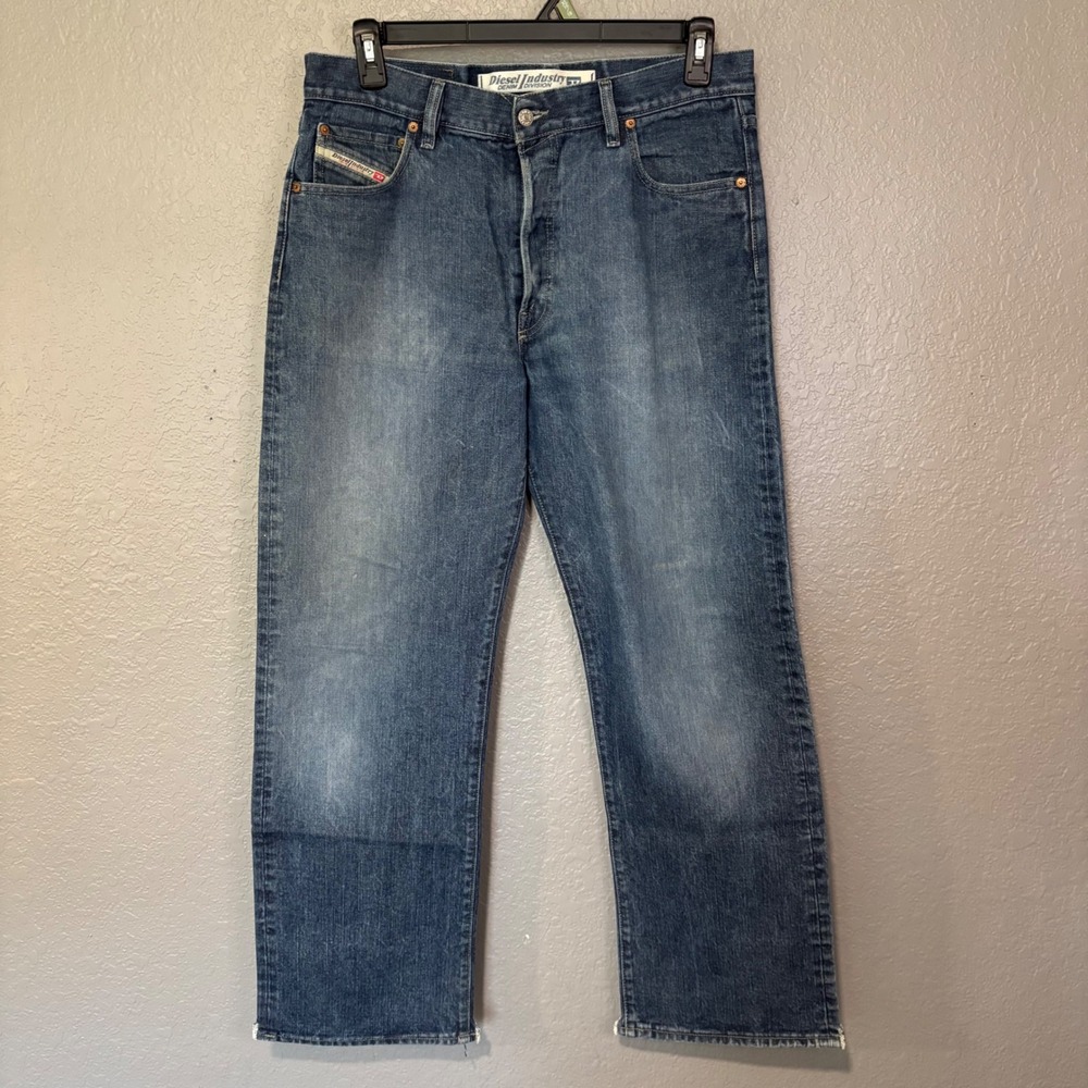 Diesel Industry Kratt Jeans Mens 34 Blue Straight Leg Button Fly Made in Italy